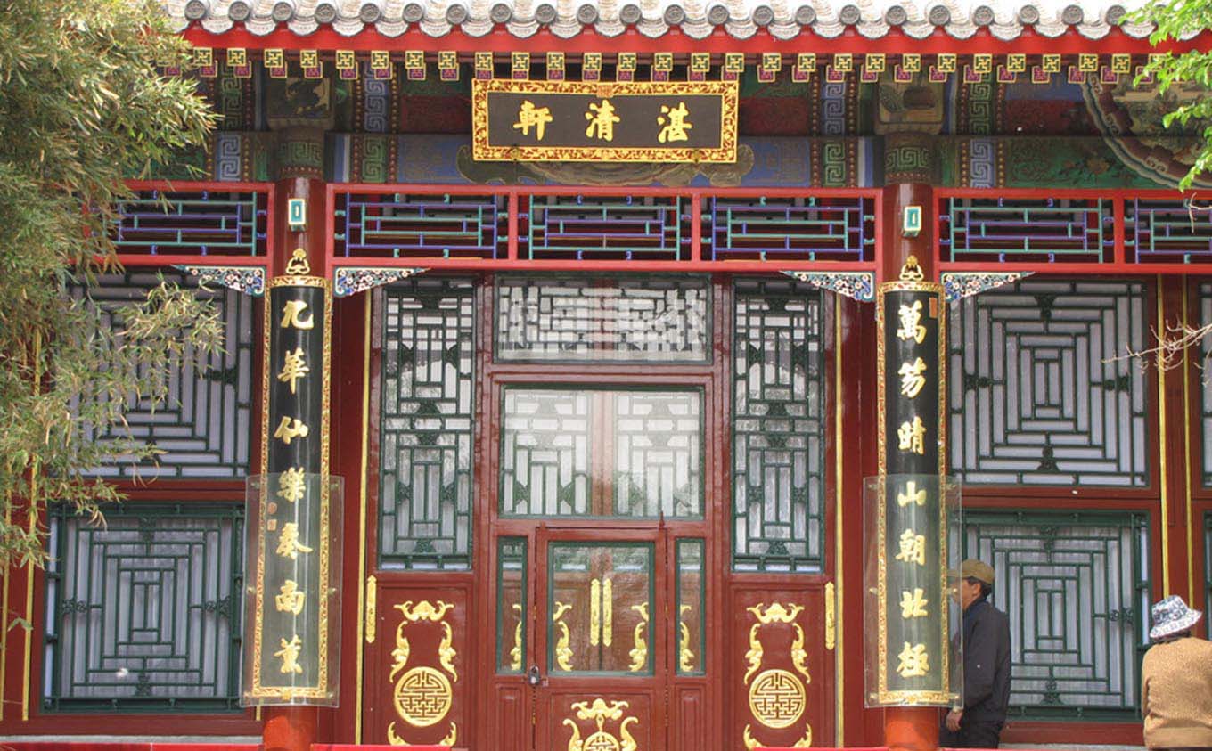 秦皇岛红木牌匾定制：寺庙宗祠,园林景观,创意招牌,抱柱对联